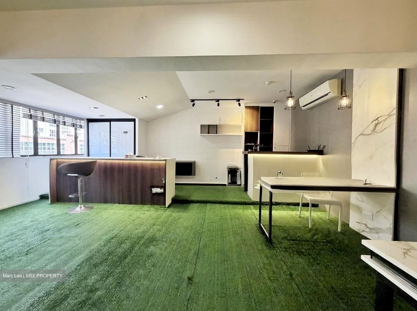 Giffard Mansions (D12), Office #618126101